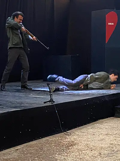 LA GUERRE DES EMEUS
